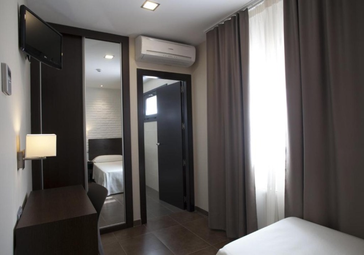 Standard Single room