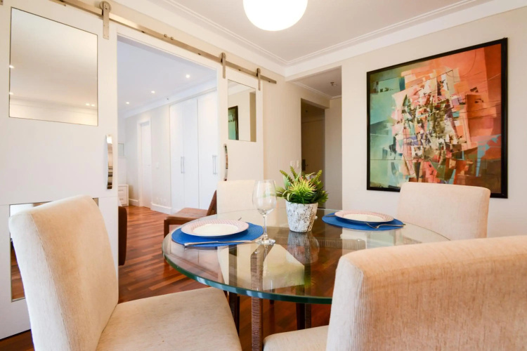 Flat Clarion Apartments by BnbHost