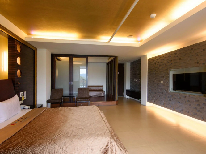 Harbor Elite Hotel