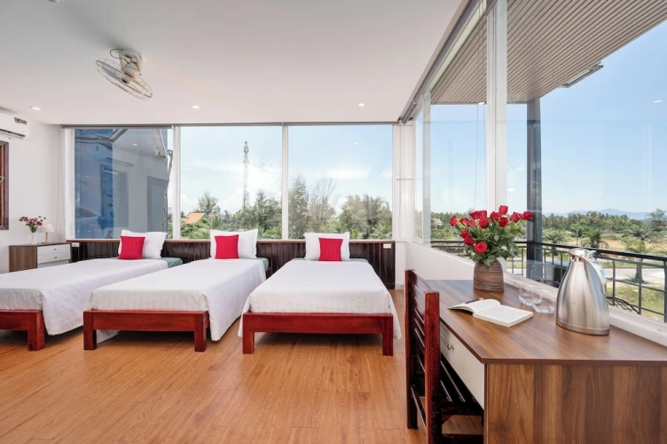 Standard Triple room