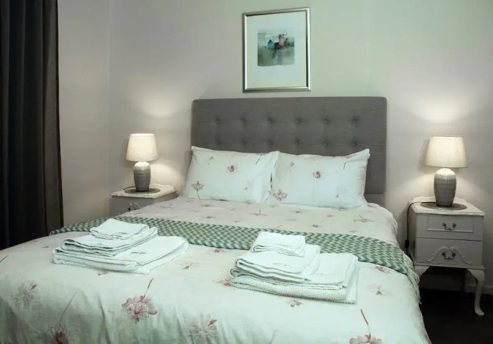 Adelaide Central Apartment - 3Br, 2Bath & Carpark