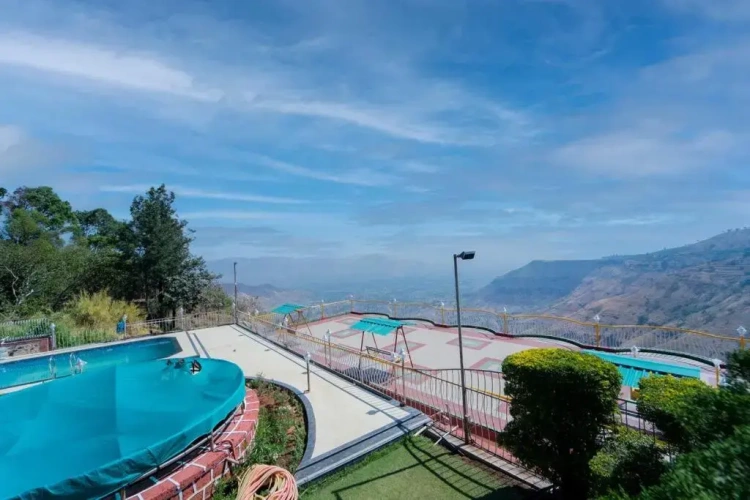 3 Bedrooms Villa