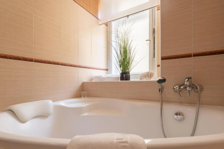 Luxury apartment in prime location