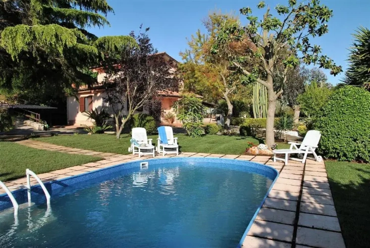 Villa