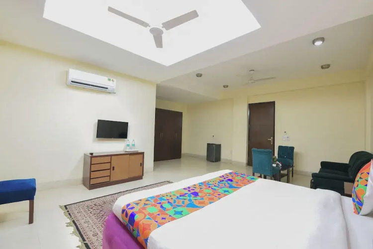 Fabhotel Am Bliss