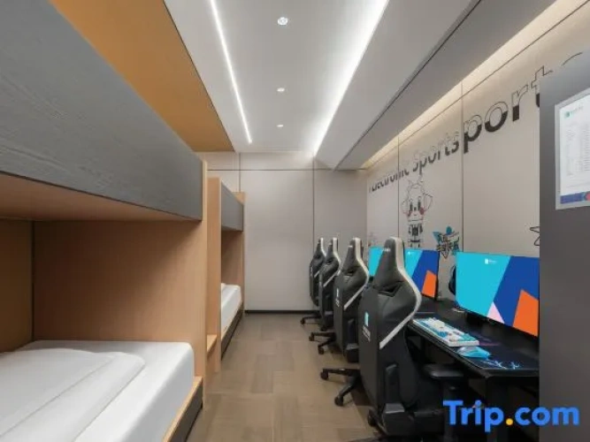 Bed in Dorm