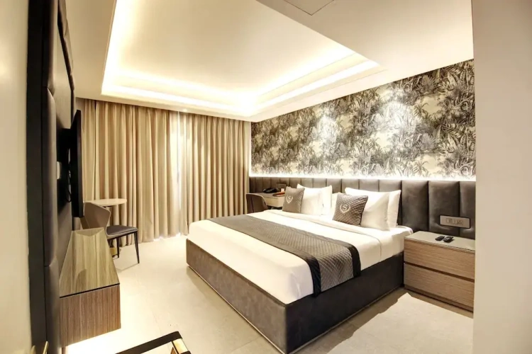 1 Bedroom Standard Double room with city view