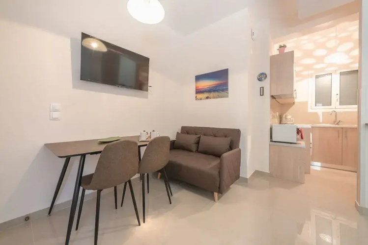 Cozy Acropolis Studio by CloudKeys
