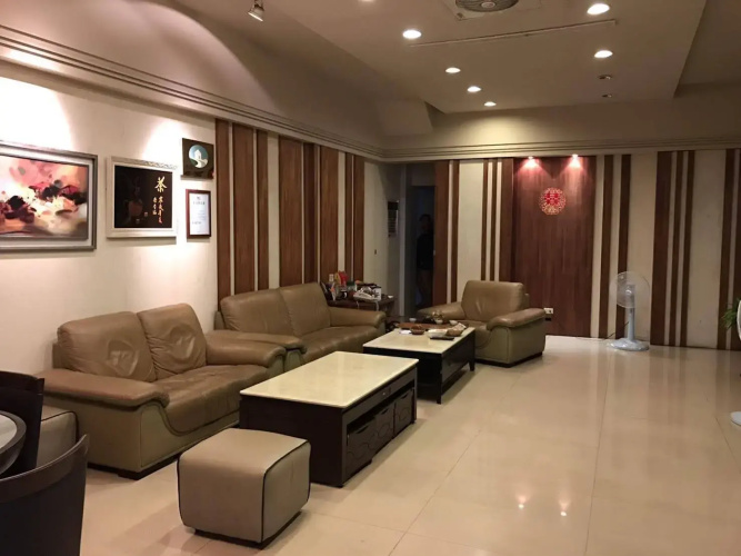 Long Hong B&B