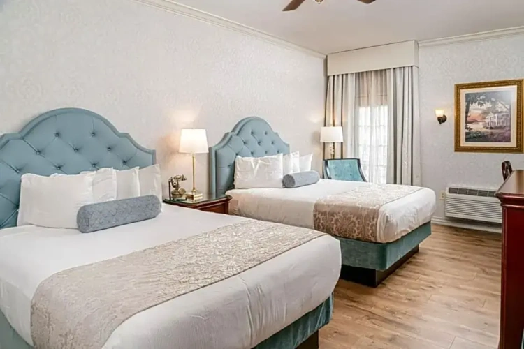 Standard Quadruple room