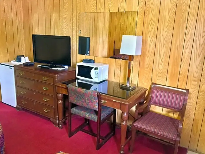 Gold Pan Motel