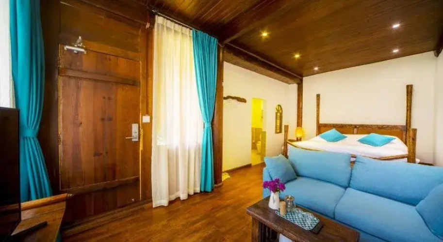 Lijiang Sadhu Inn