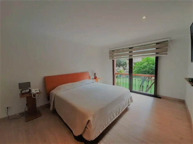 2 Bedrooms Luxury Apartment