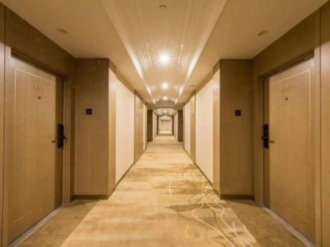Harbin time coast hot springs business hotel