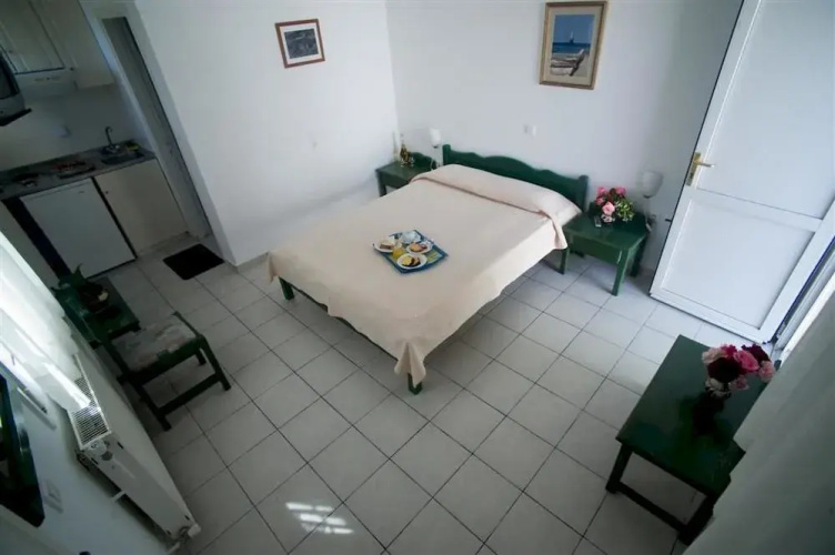 Aiolos Hotel