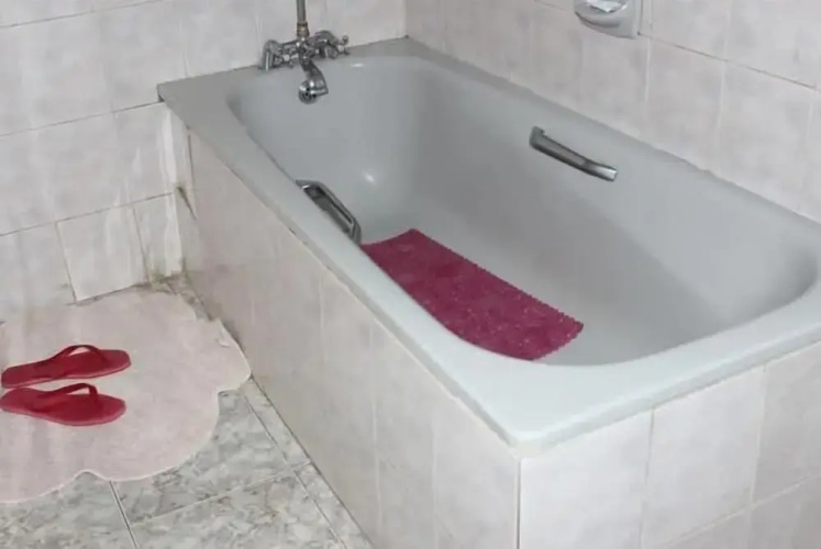 Classic Guest Houss
