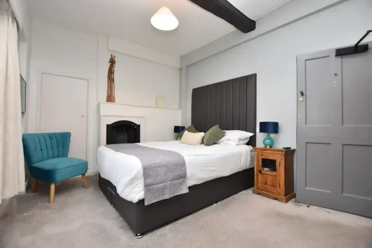 Comfort room