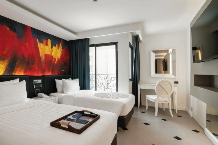 Quadruple Suite