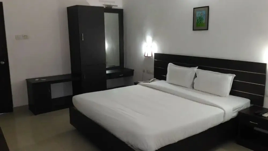 Deluxe room with city view