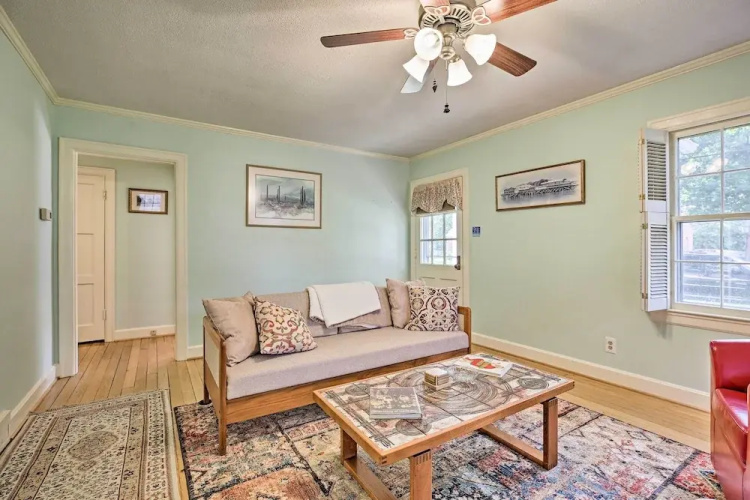 Lexington Getaway w/ Backyard Deck < 2 Mi to UK!
