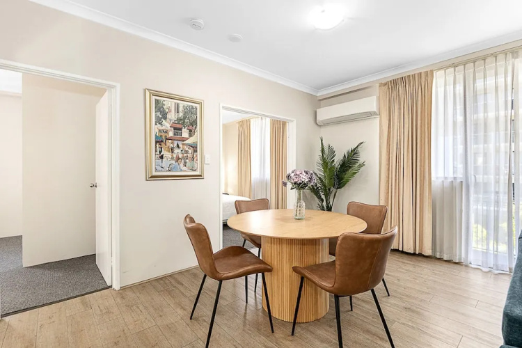 2bdr East Perth Getaway