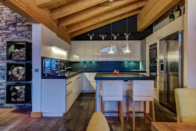 5 Bedrooms Chalet