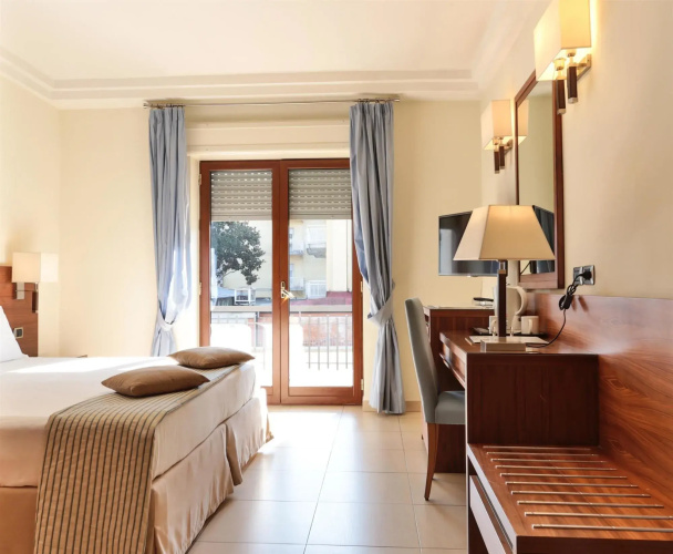 Suites & Residence Hotel Napoli
