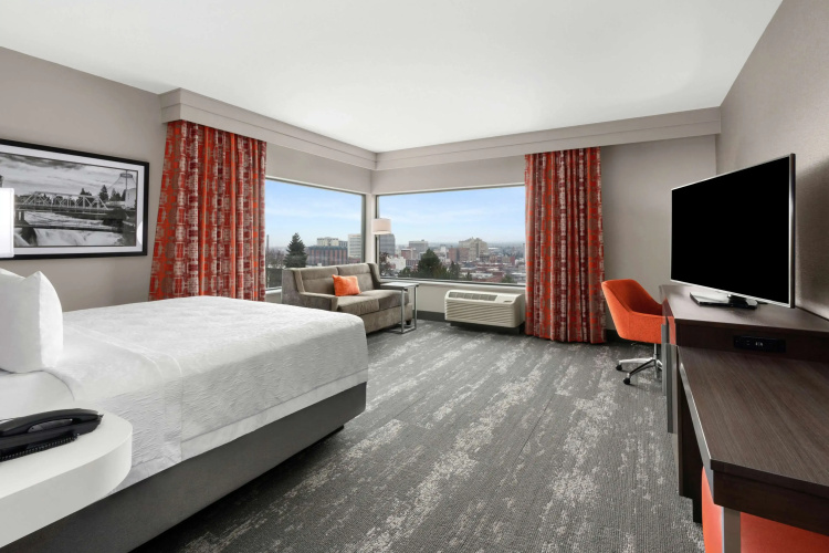 Hampton Inn & Suites Spokane Downtown-South