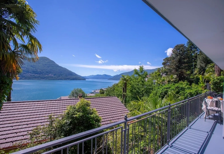 1 Bedroom Family Apartment with lake view