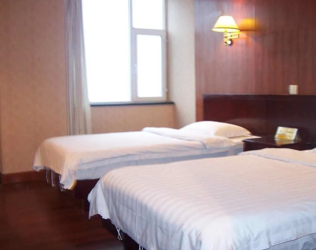 Fengcheng Hotel