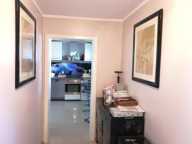 apartment near underground station
