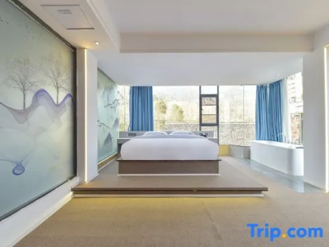 Standard Double room with view