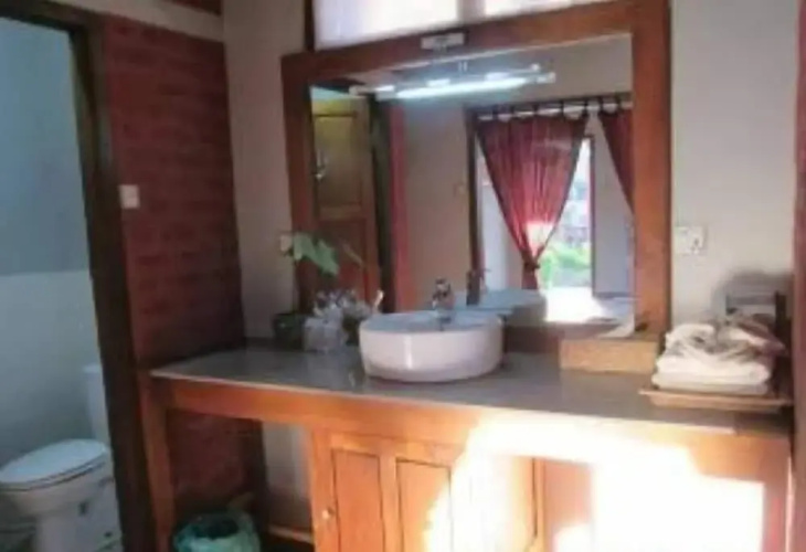 Pyi1 Guest House