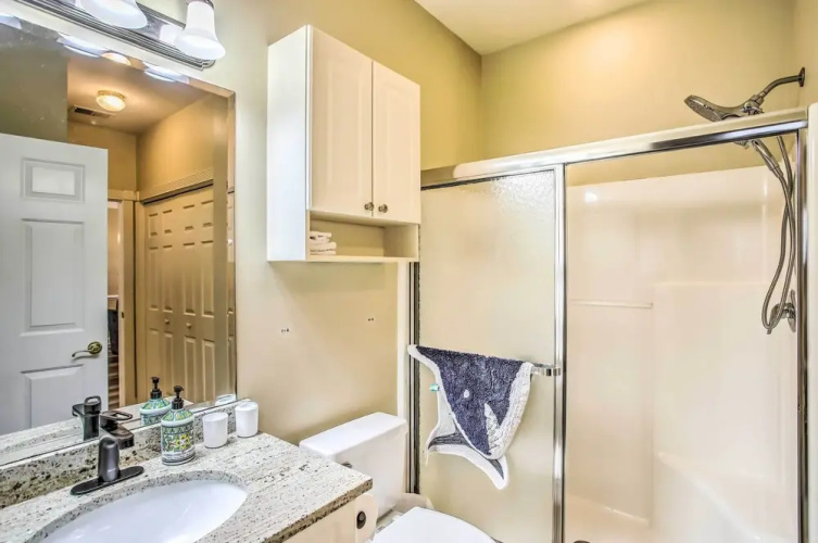 Screened-in Patio: Myrtle Beach Golf Condo