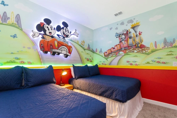 5 Bedrooms Standard Family room