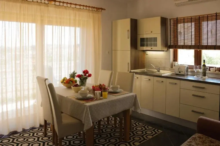 2 Bedrooms Apartment with balcony