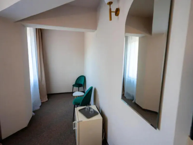 Standard Twin room with balcony