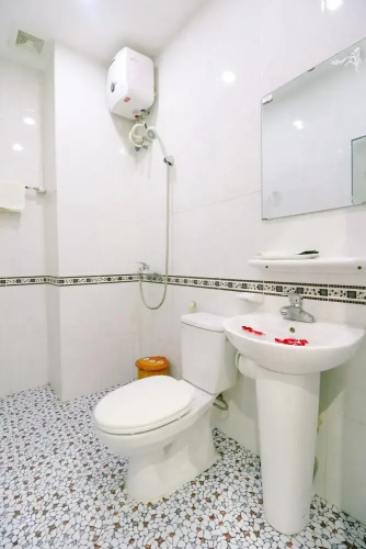 Catba Sunrise Hotel1