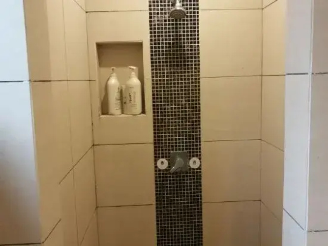 Jinfoshanwenquanjiari Hotel