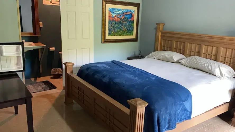 Airport Inn