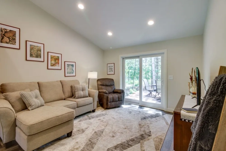 2 Bedrooms Cottage