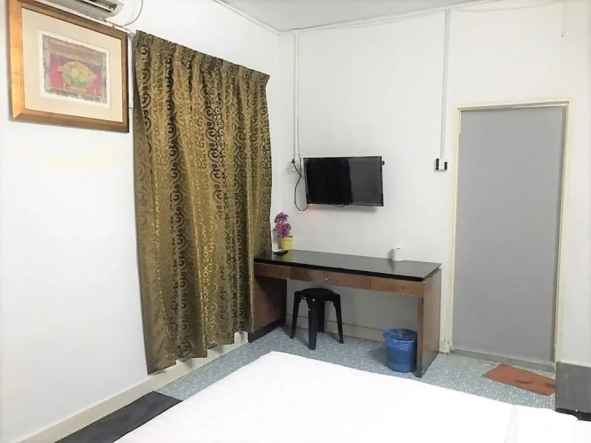 OYO 90465 Pelangi Baru Hotel