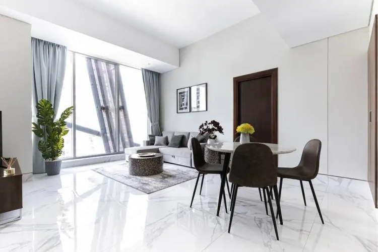 Premium Corner Apt 1BD in Jone w Canal View