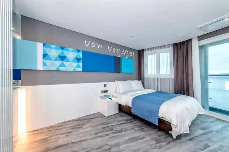 Executive Double room with balcony and with ocean view