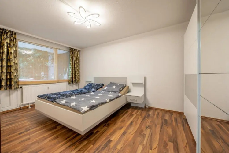 ID 4306 | Private Apartment