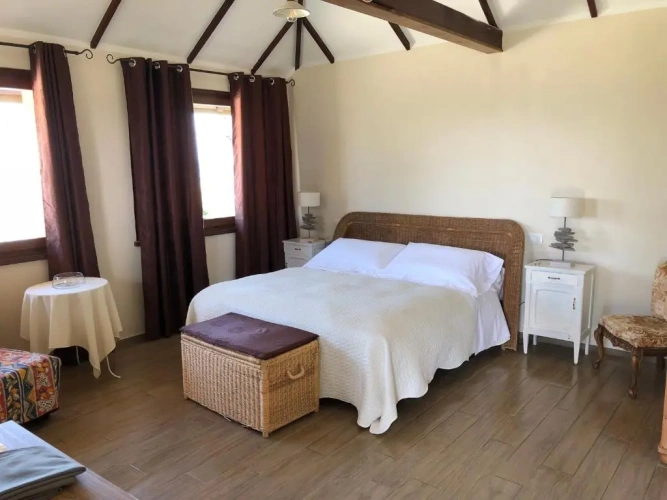 Standard Triple room with view