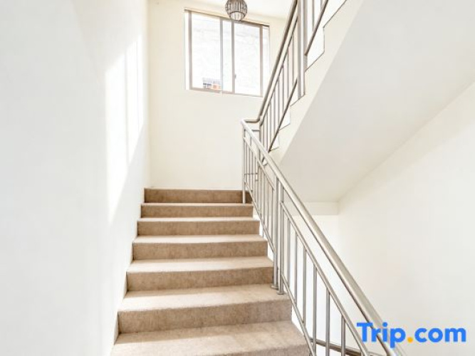 E Home Hotel Guilin