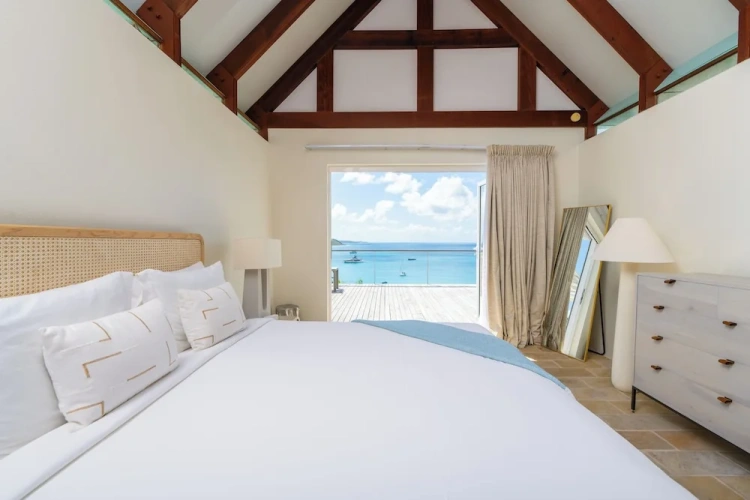 3 Bedrooms Premier Villa