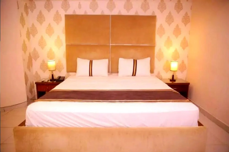 Grand Star Hotel Multan
