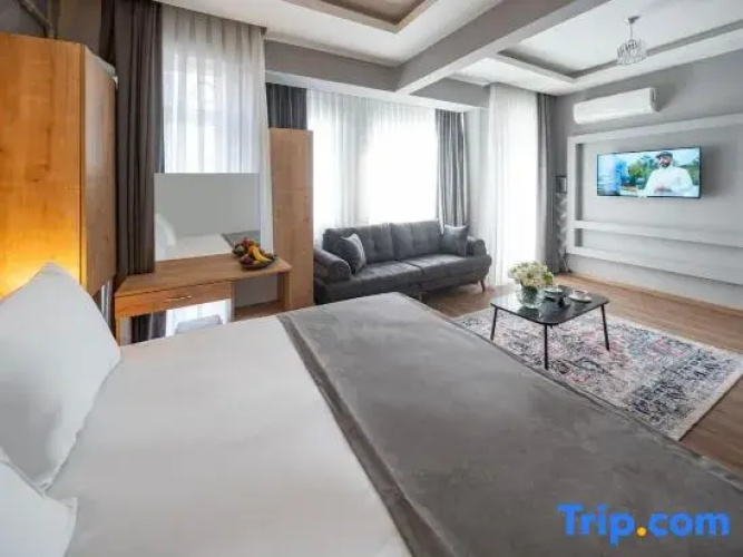 Takism Square - Studio 301